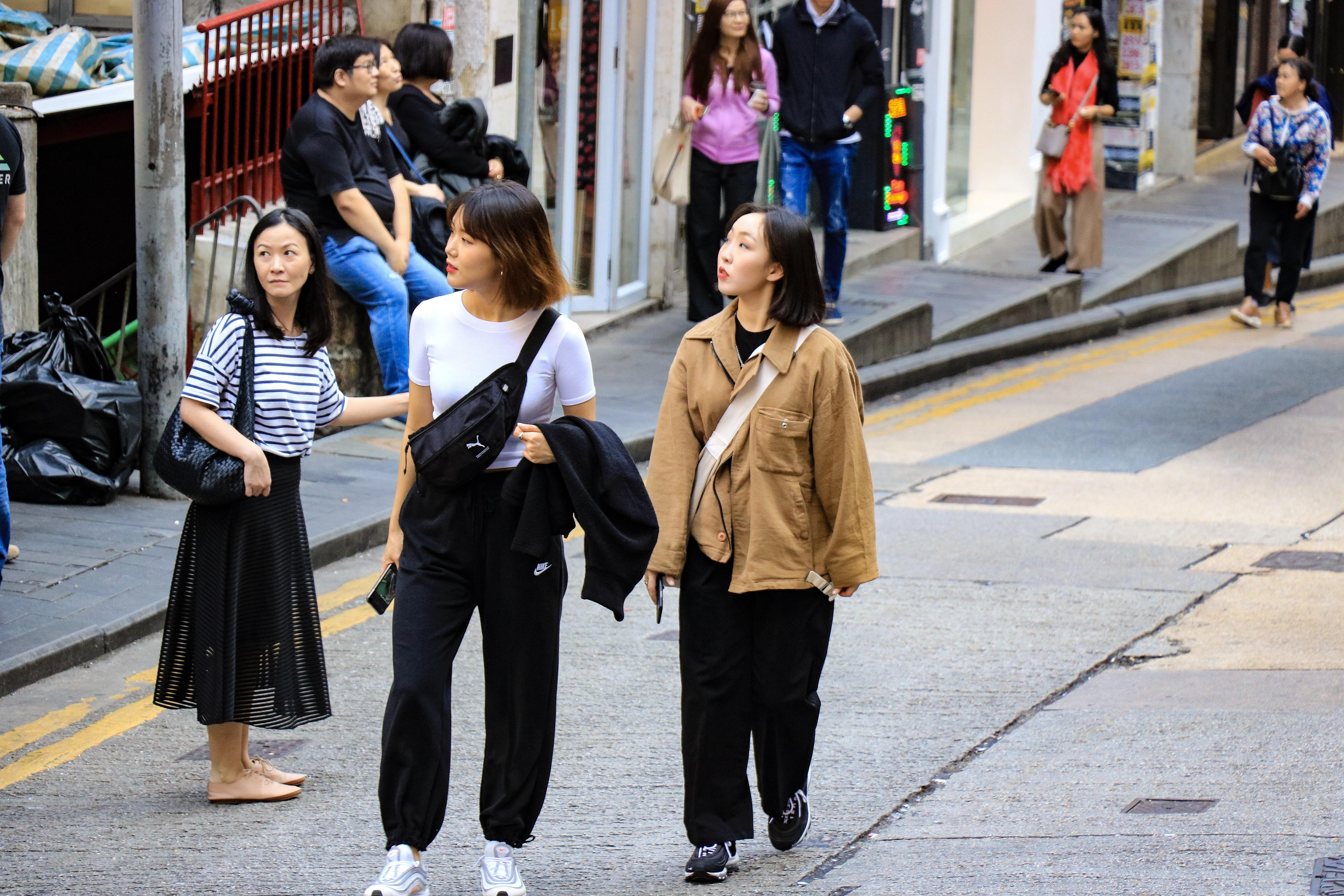 澳门与香港的未来展望，解析、解释与落实策略